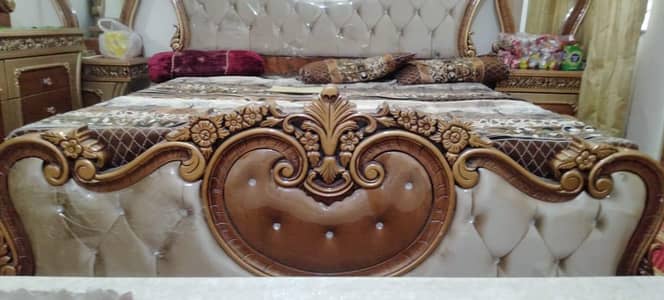 full furniture bed side table dressing table safe almari. . or brtan wal