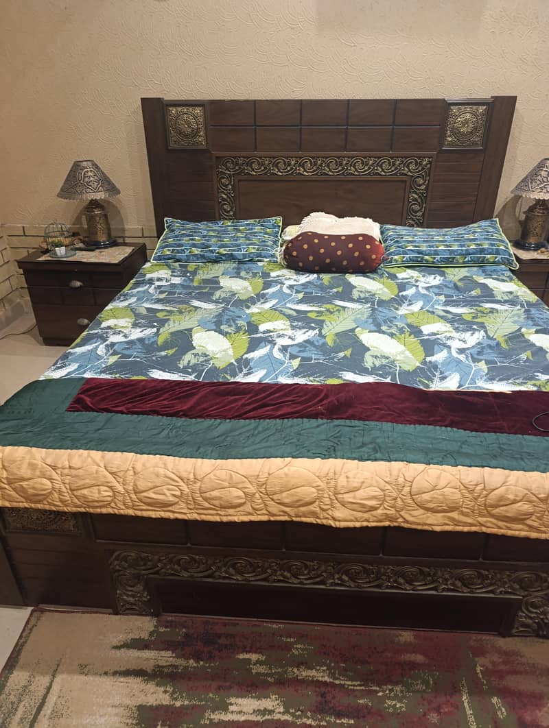 King size double bed 1