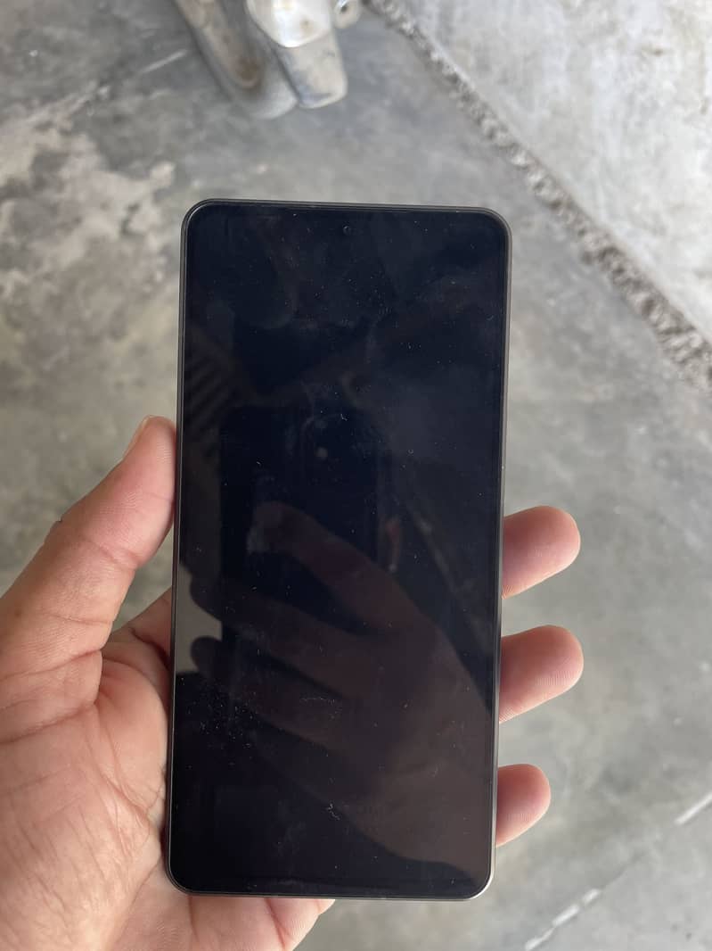 Sharp Aquos Sense7 plus 3