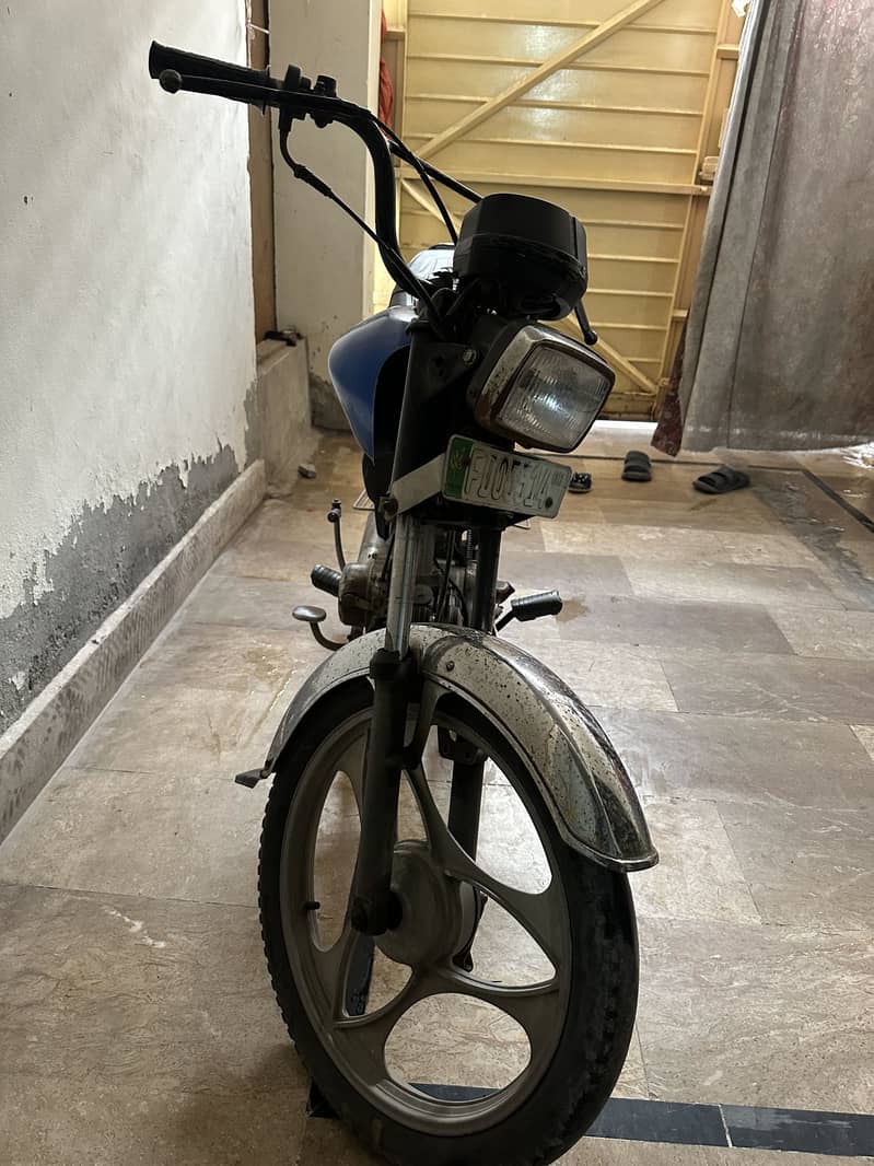 Unique 70 Cc 2
