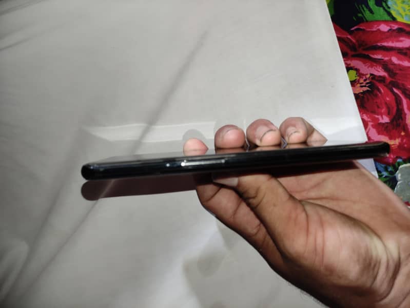 One Plus 10 Pro 4