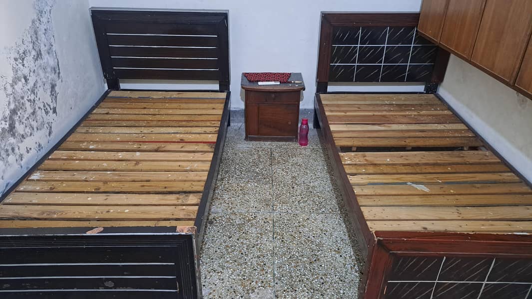 Single beds 0