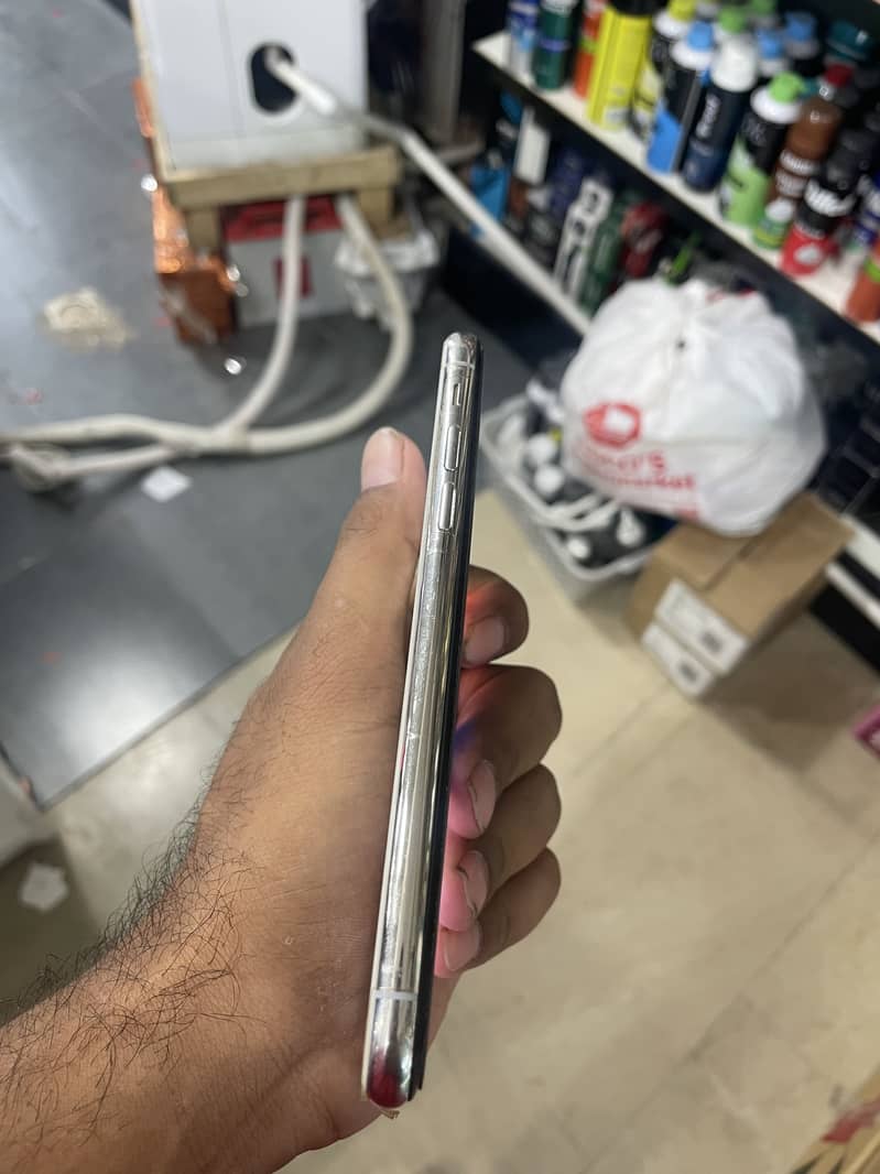 Apple iPhone XS 2