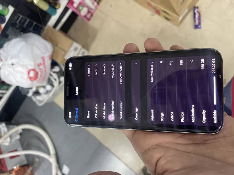 Apple iPhone XS 4