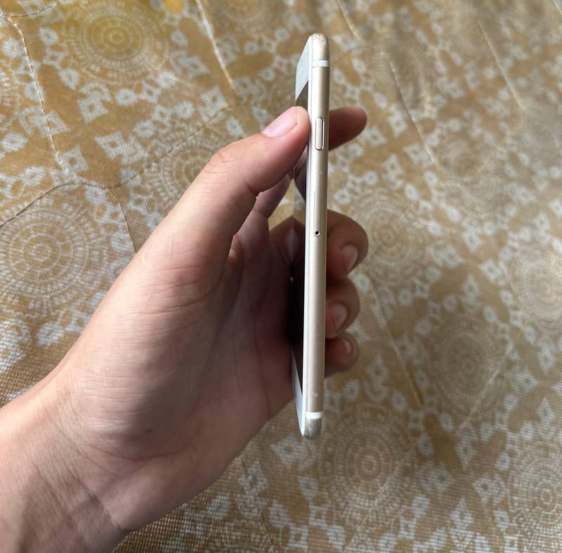 Apple iPhone 6S 2
