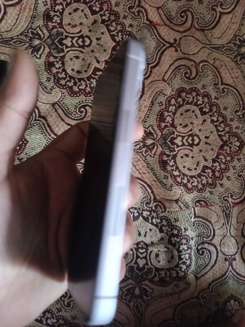 Apple iPhone 14 2