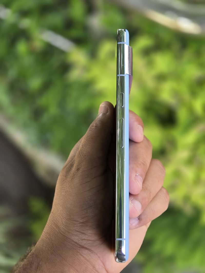 Google Pixel 8 Pro 4