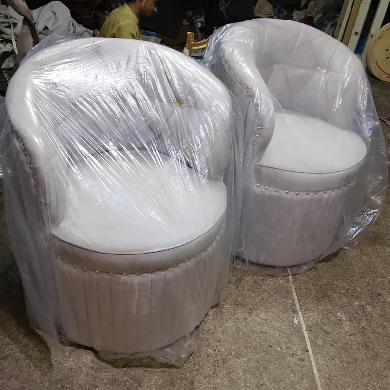 Round sofa chairs 4