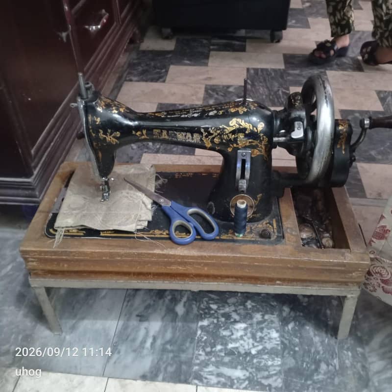 sewing machine 0