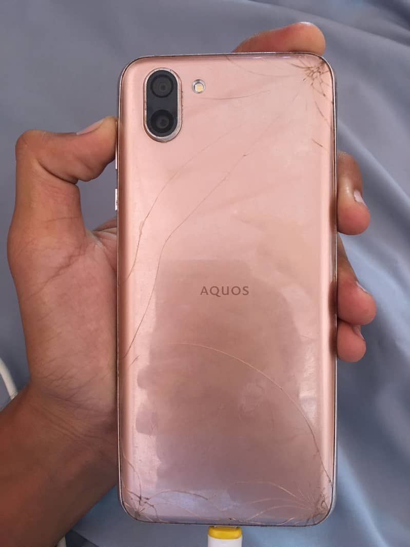 Sharp Aquos R2 exchange possible 0