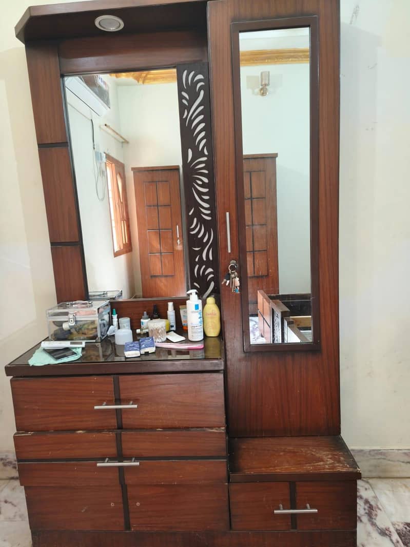 Bed, Shelf & Dressing table 2