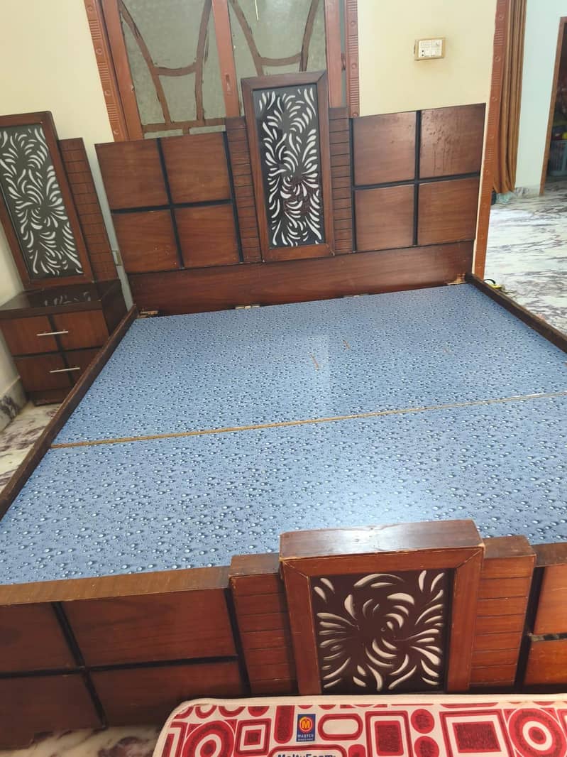 Bed, Shelf & Dressing table 3