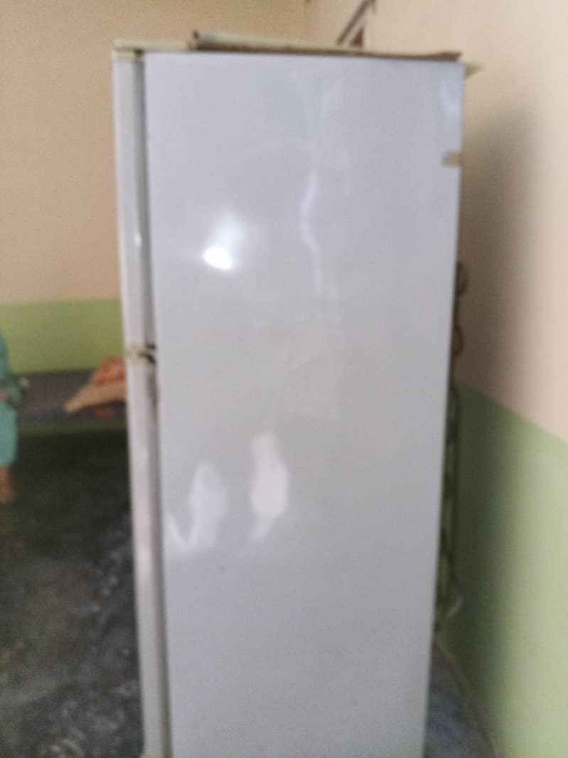 refrigerator 4