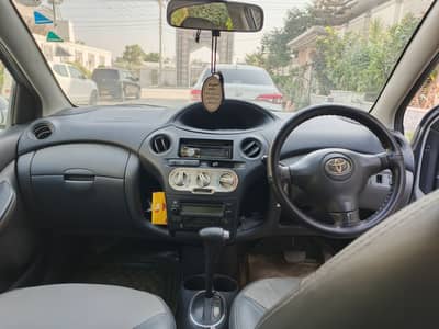 Toyota Vitz 2003