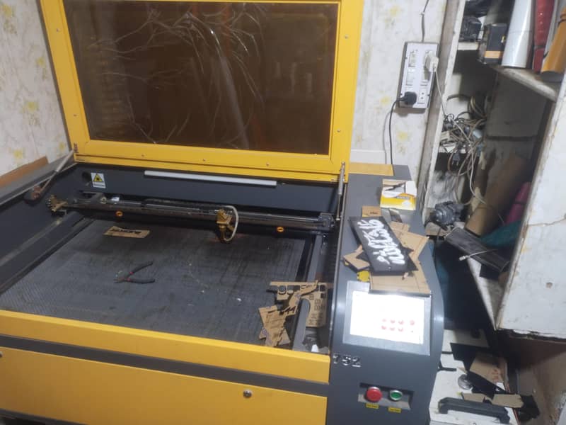 laser engraving machine 4