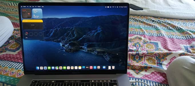 Apple Macbook Pro 2020 16inch 4K Retina Core i7 16gb 4Gb graphics