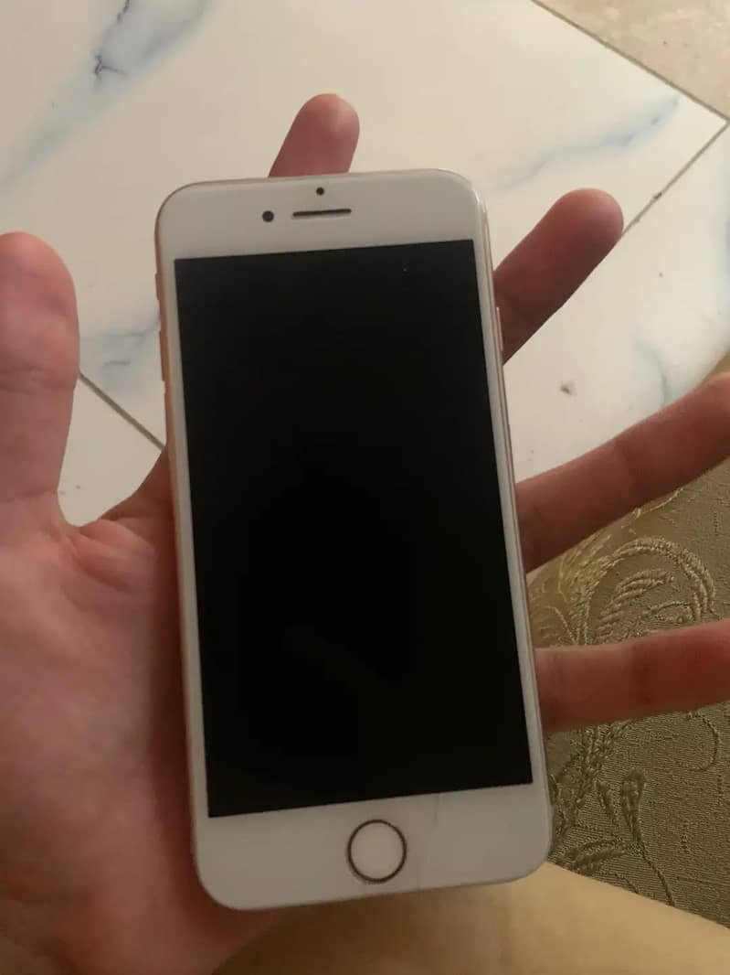 Apple iPhone 8 0