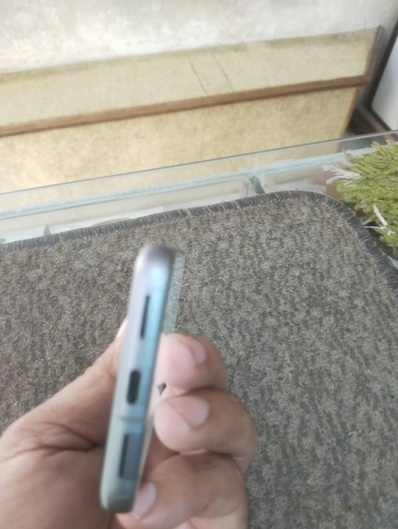 Google pixel 8 5