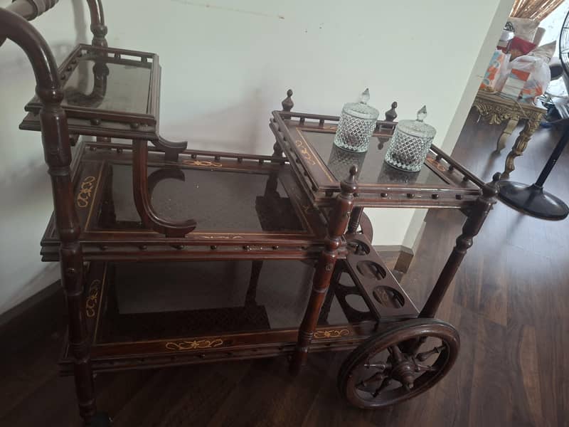 chinioti tea trolly 0