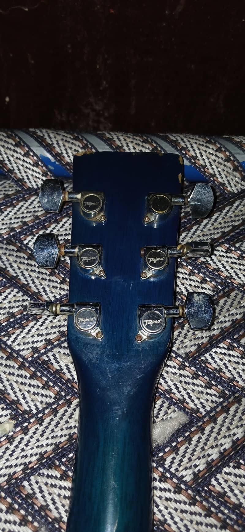 Guiter 4