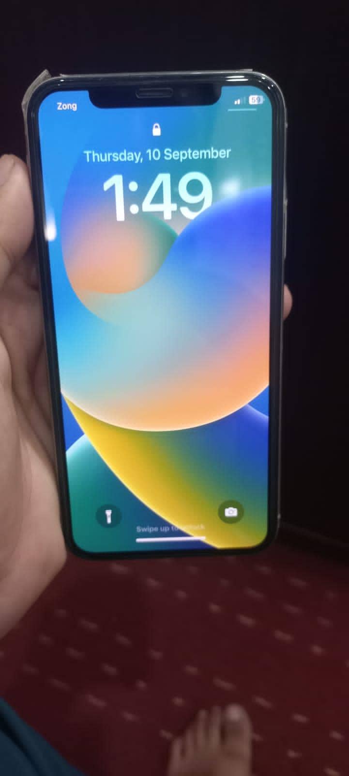 Apple iPhone X 4