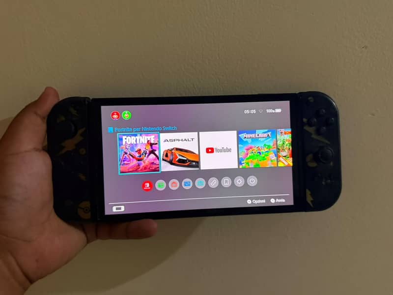 Nintendo Switch OLED Console – Excellent Condition 6