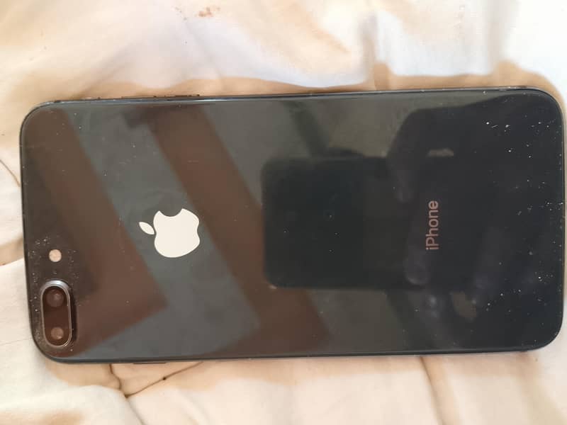 Apple iPhone 8 Plus 2