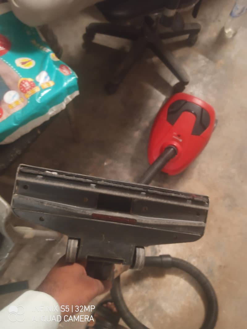 vacuum cleaner 2