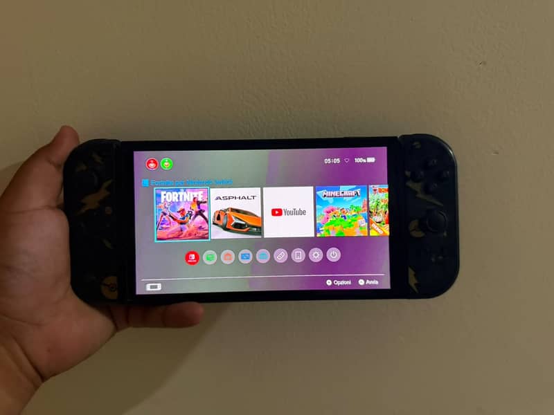Nintendo Switch OLED Console – Excellent Condition 3