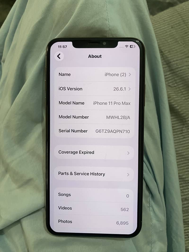 Apple iPhone 11 Pro Max 4