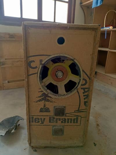 single speaker