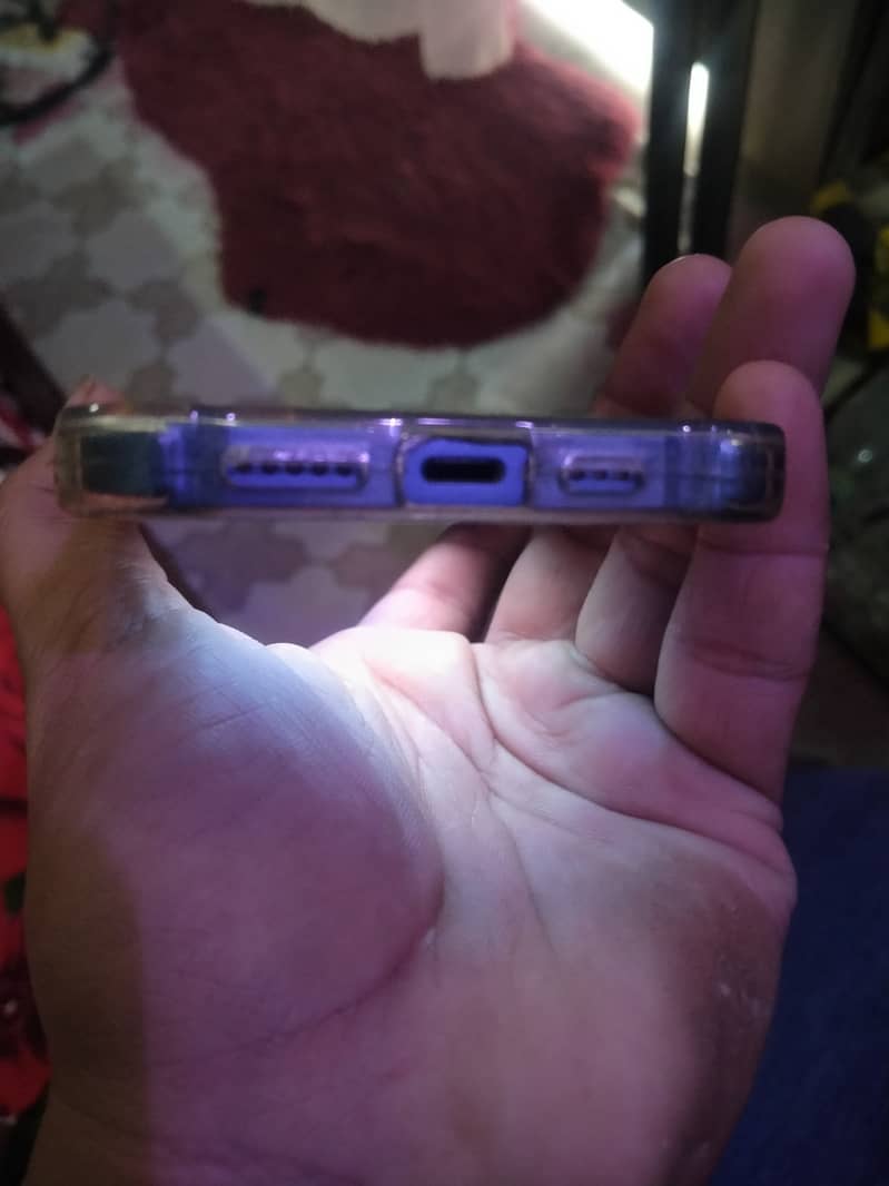 Apple iPhone 13 3
