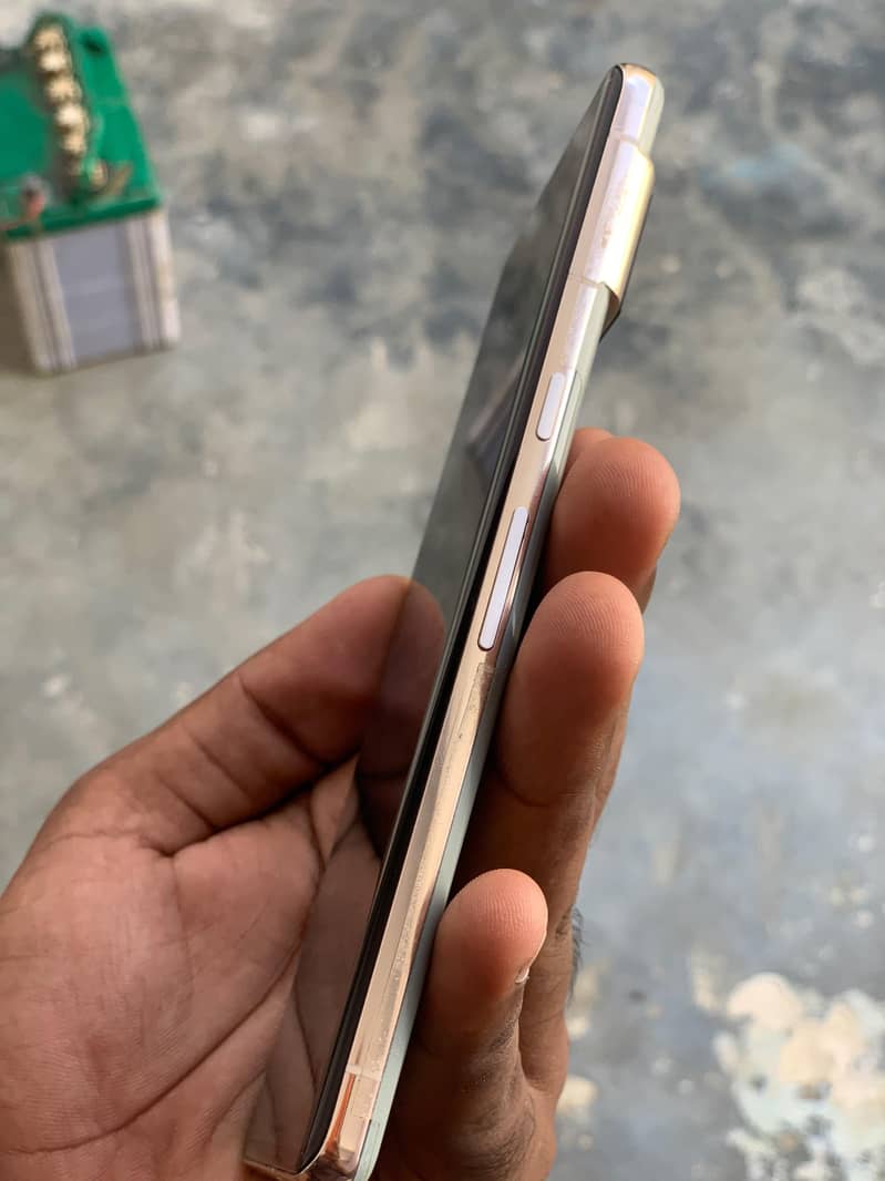 Google Pixel 7 Pro 2