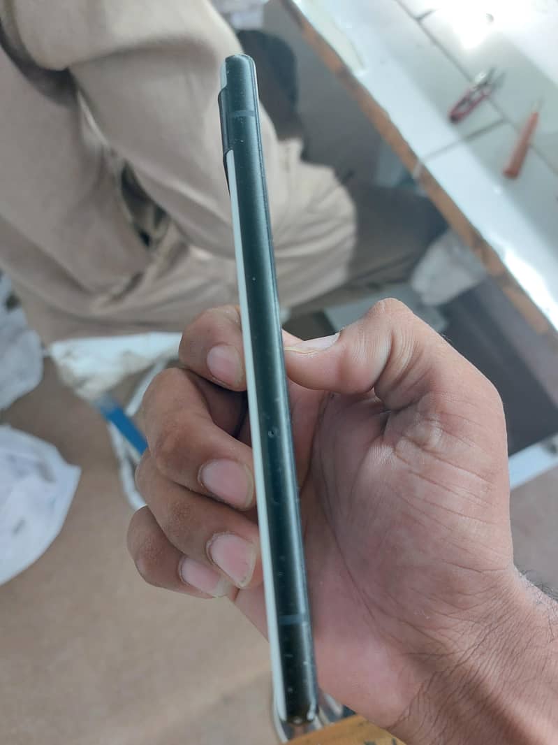 Google Pixel 6a 5