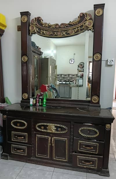 dressing table