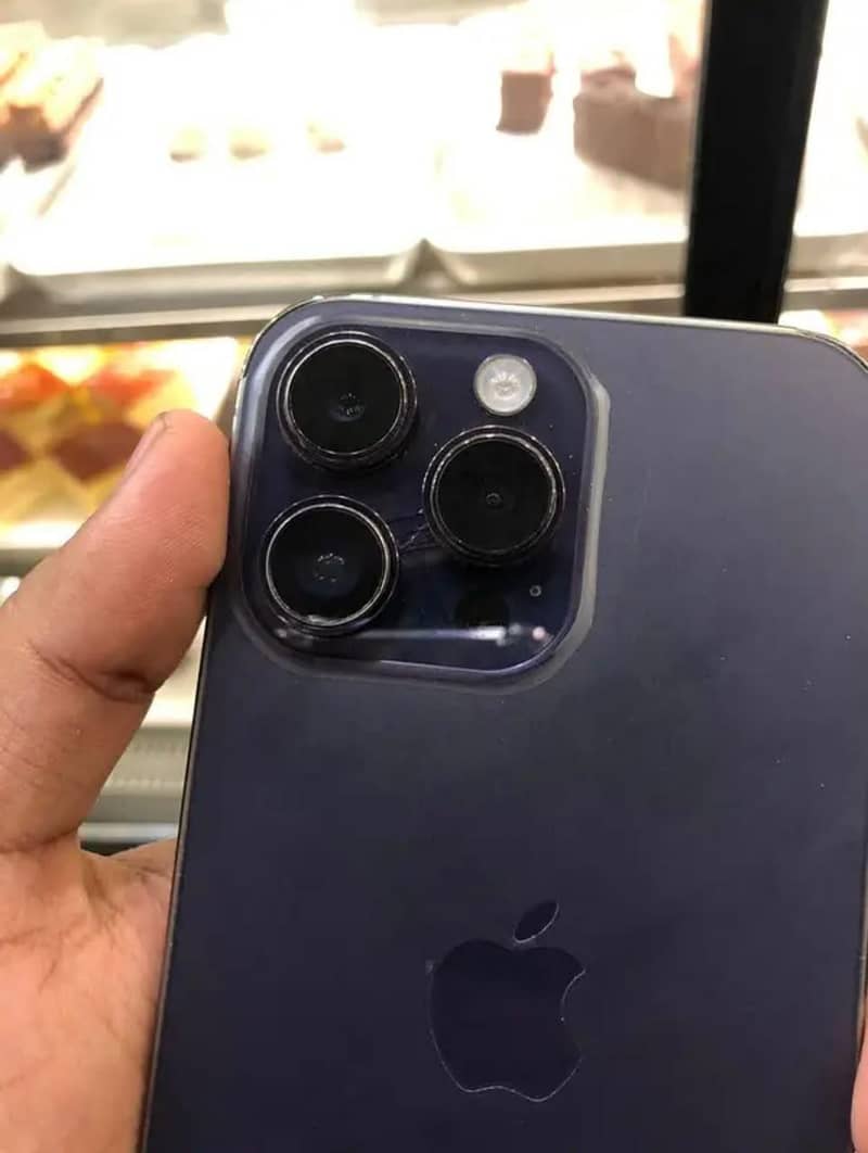 Apple iPhone 14 Pro Max 4