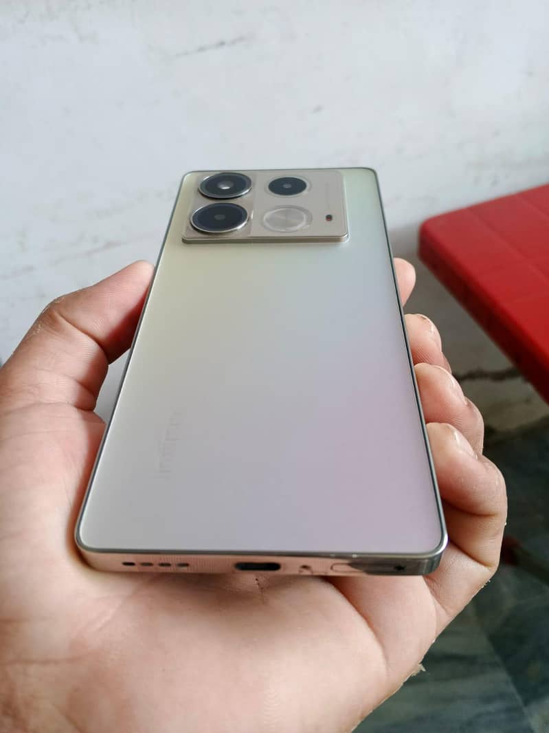Infinix Note 40 3