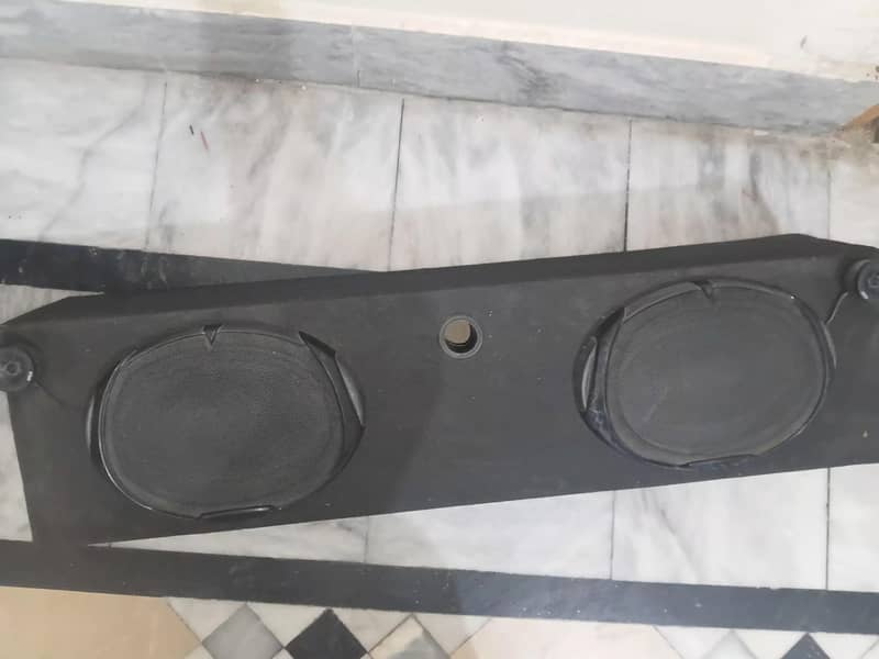 Back speaker box 1