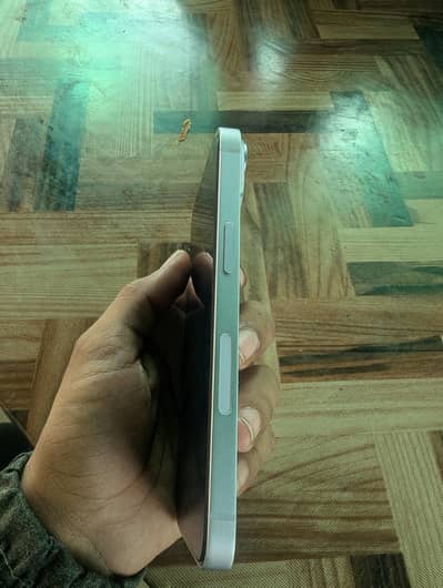 Apple iPhone 14