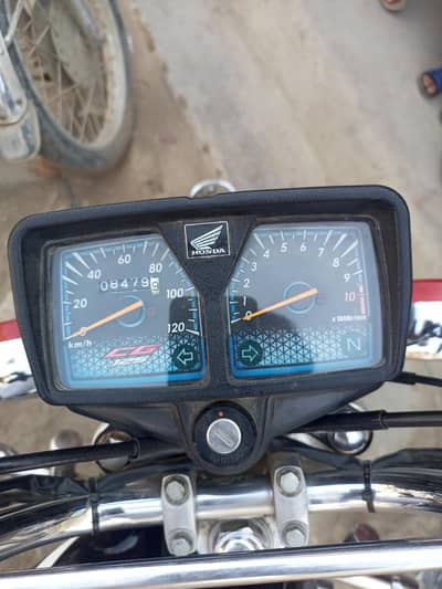 Honda 125 original parts in genieun condition