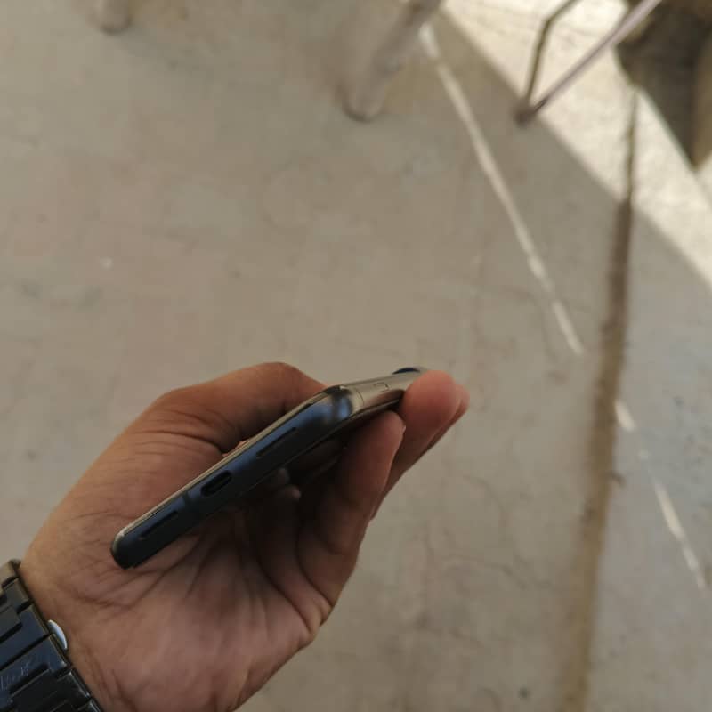 Google Pixel 8 3