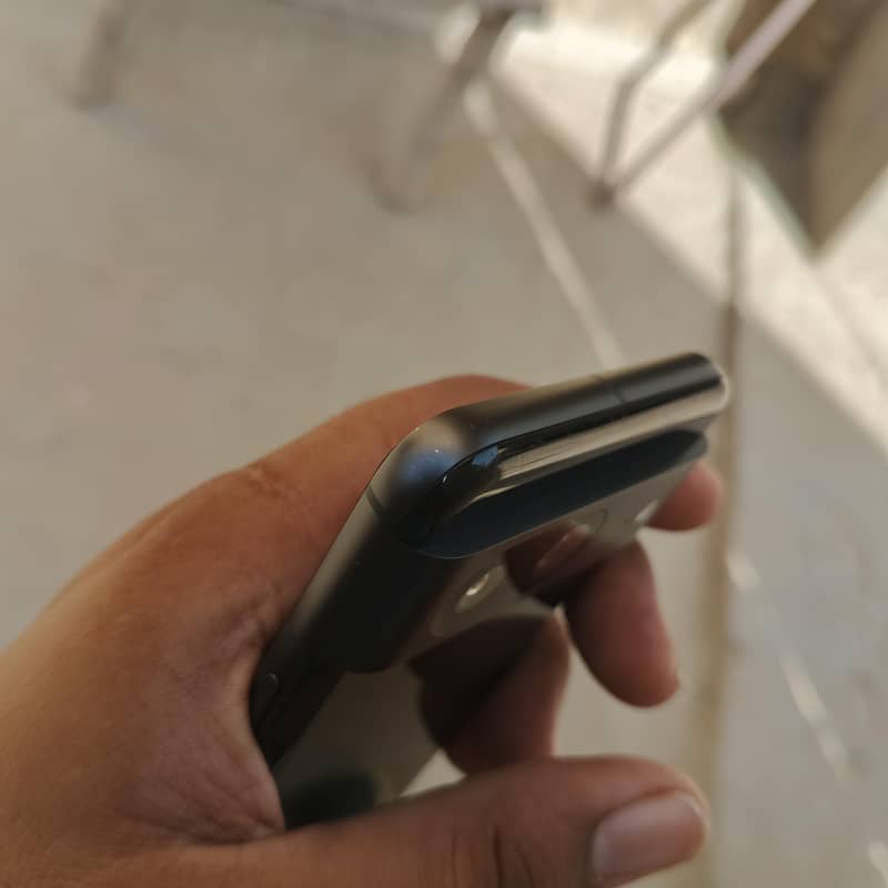 Google Pixel 8 5