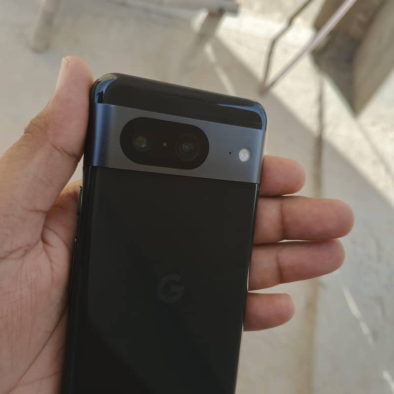 Google Pixel 8 6