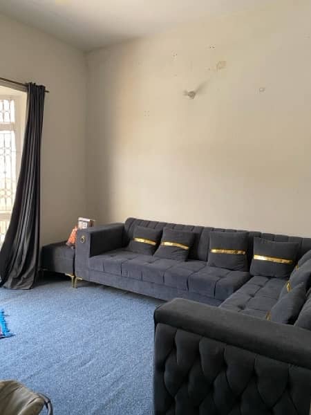 L shape sofa 0