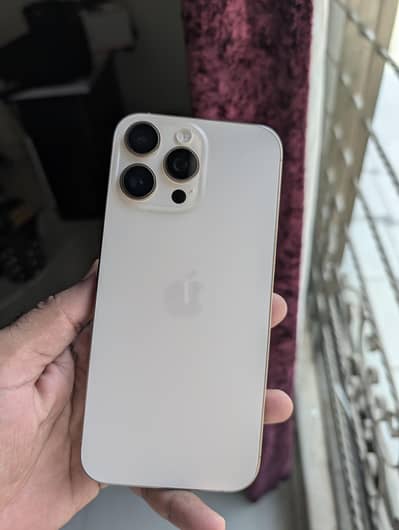 Apple iPhone 16 Pro Max