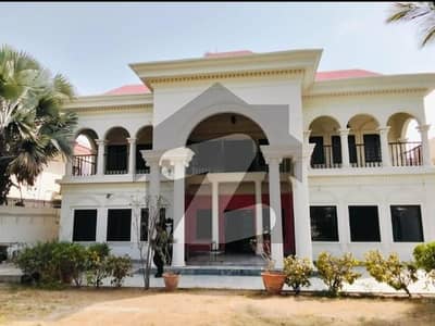 House Available For sale In DHA Phase 4
