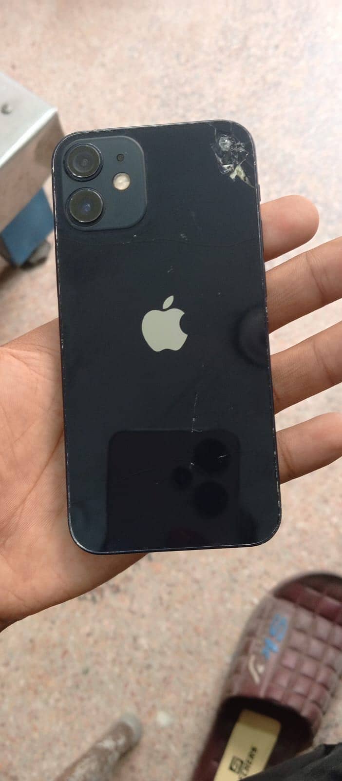 Apple iPhone 12 mini 0