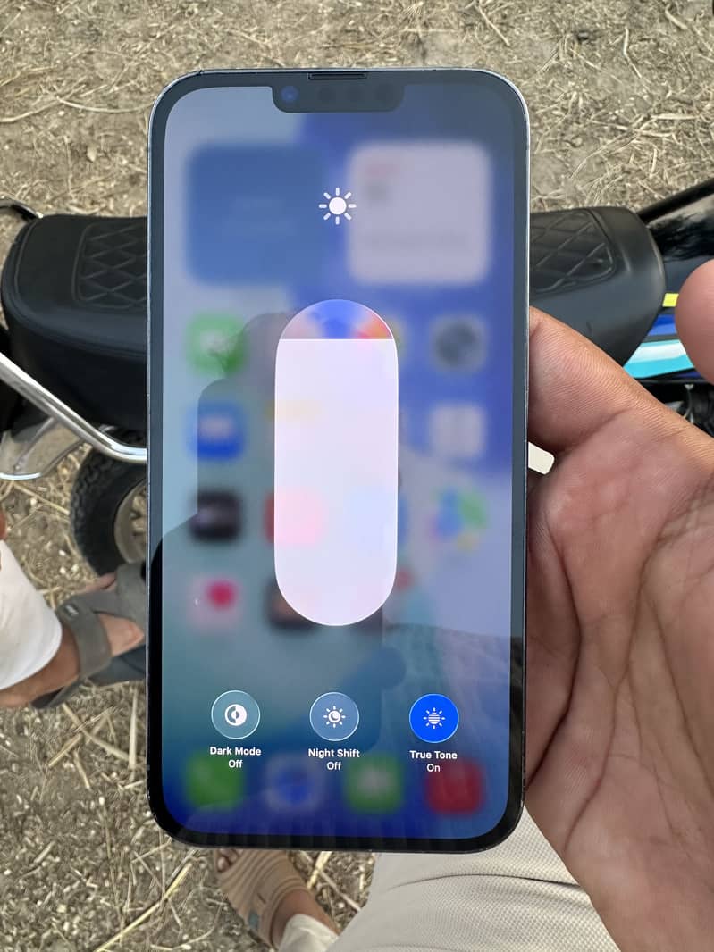 Apple iPhone 13 Pro Max 2