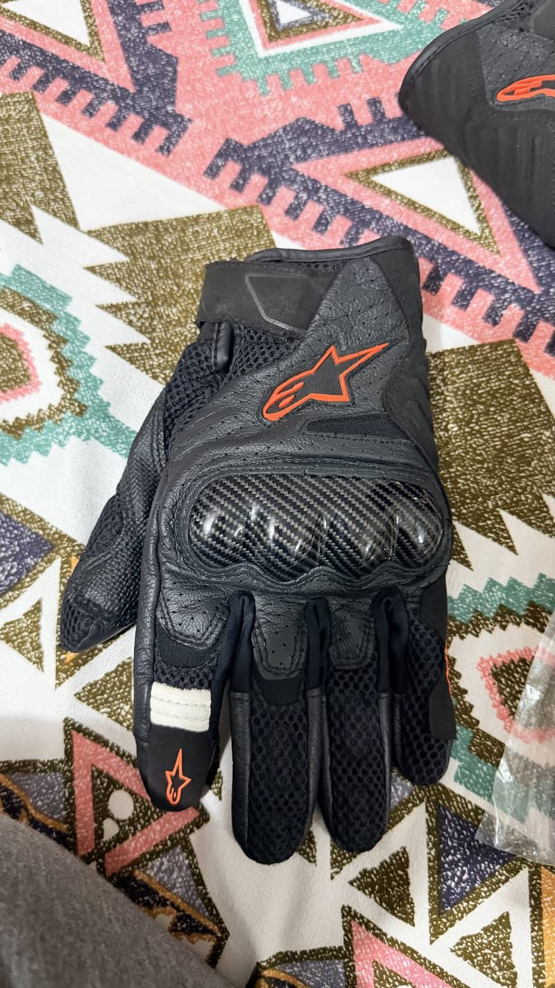 Alphinestar gloves 1