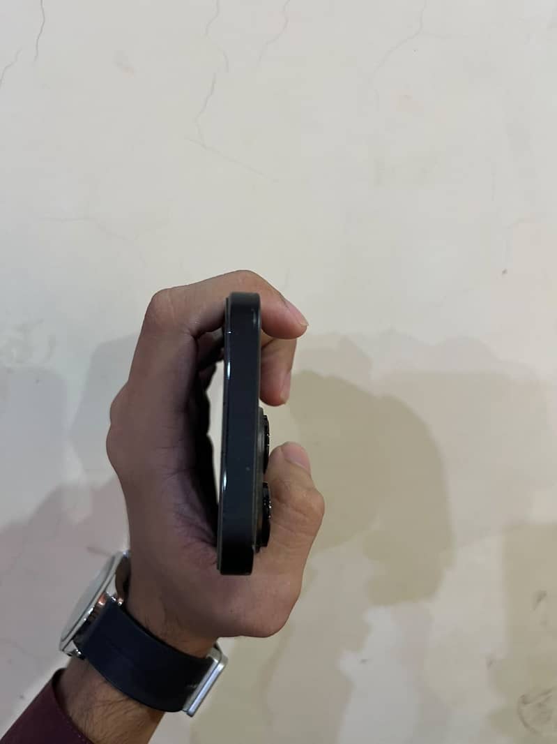 Apple iPhone 14 Pro 1